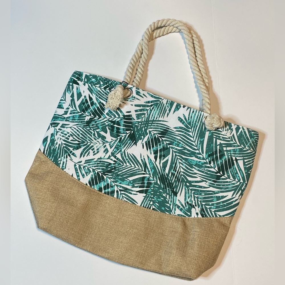 Beach bag and round watermelon towel